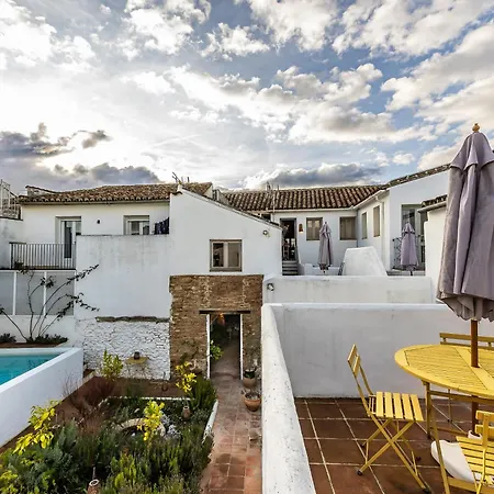 Romantic Garden Apartment Ronda